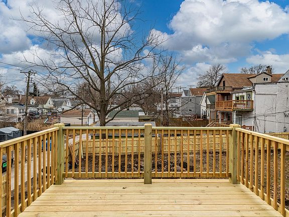 4th image of 6320 Oakland Ave #2