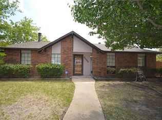 5553 Squires Dr, The Colony, TX 75056