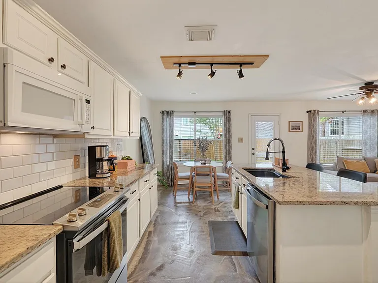 30 Butterfly Branch Pl — Photo 15