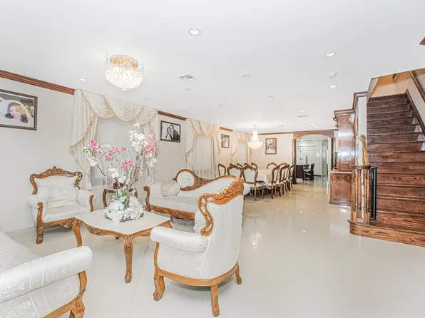 1764 East 17th Street image 6 of 45