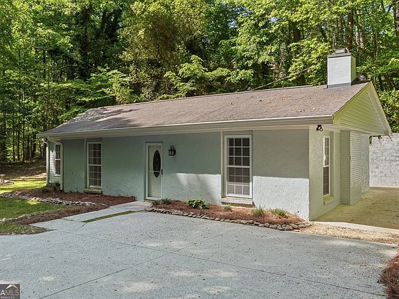 2nd image of 3510 Riviera Dr