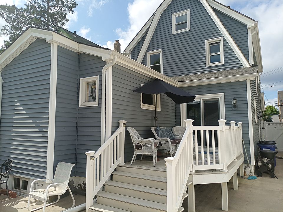 The back of the house captures the colonial architecture which Auburndale is known for