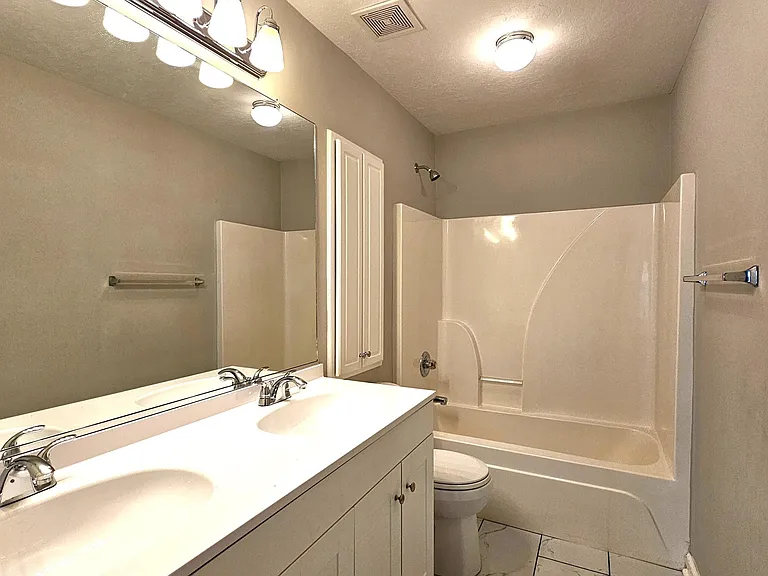 340 Greendale Pl — Photo 9