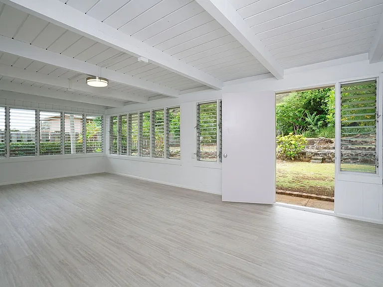 735 Kapulena Loop — Photo 8