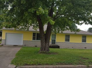502 N Sunset Ave, Columbus, KS 66725