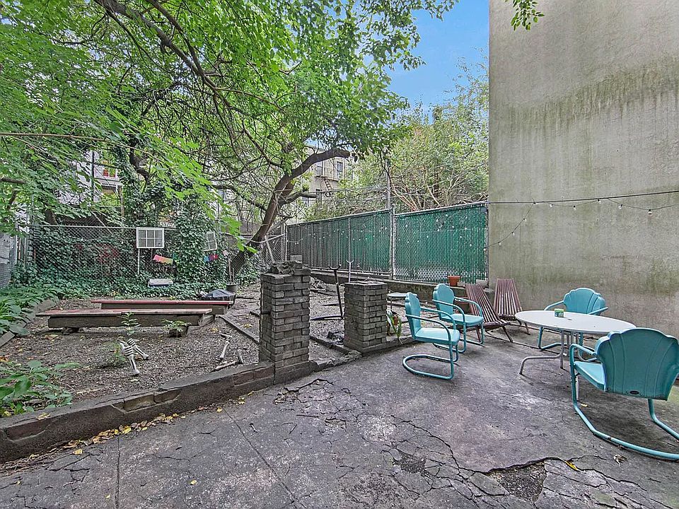 1st image of 350 Melrose St #1F