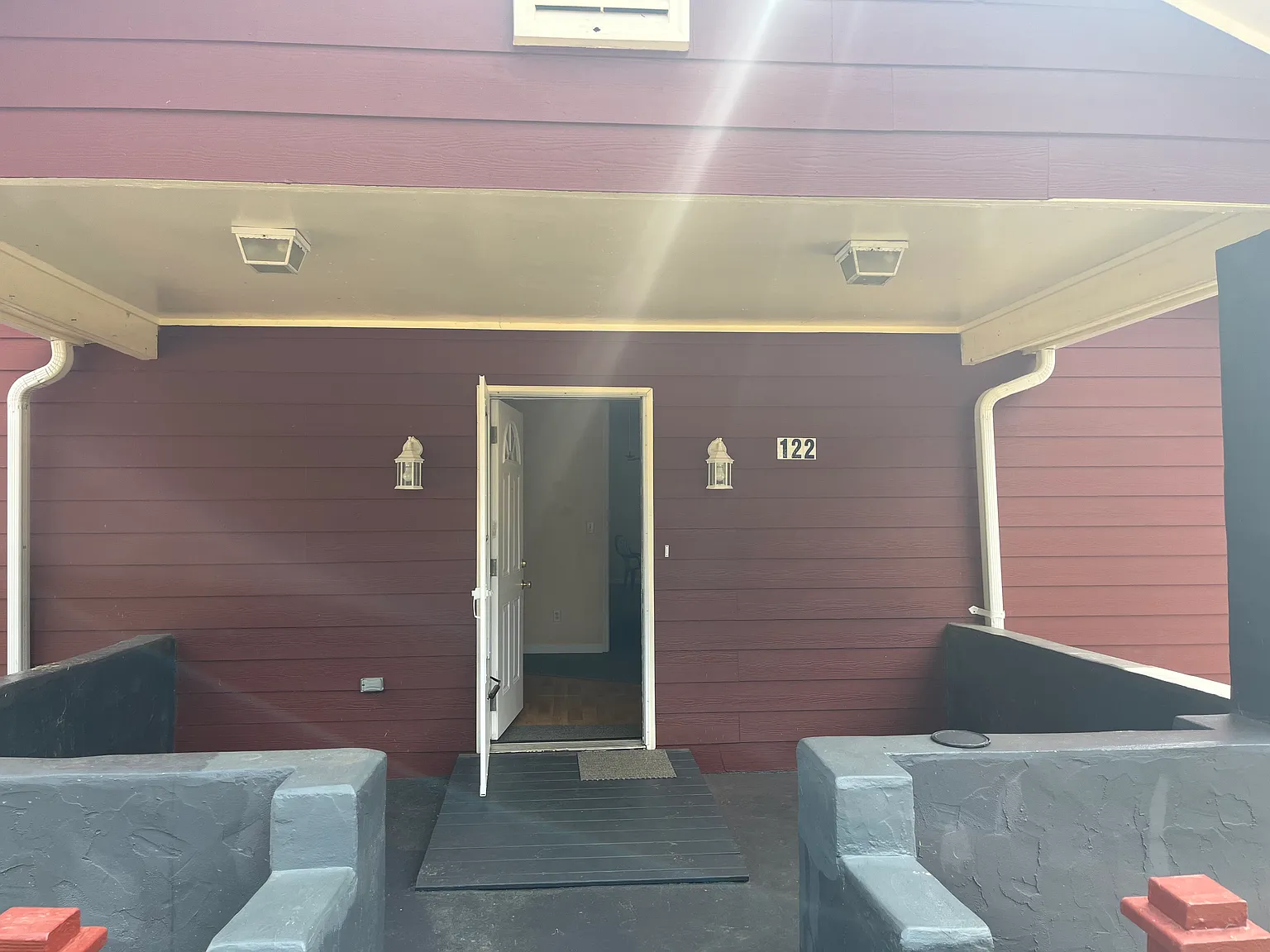 3 bed, 1280 sqft, $1,600 — Photo 3