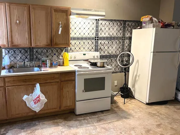 252 N Peach St, Philadelphia, PA 19139