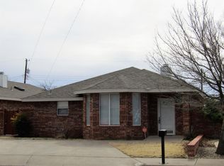 708 Hickory St, Levelland, TX 79336