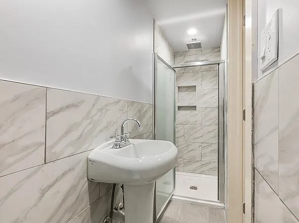 4 bed, 1450 sqft, $2,150 — Photo 3