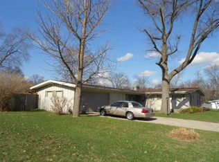 1623 Hillsdale Rd, South Bend, IN 46614