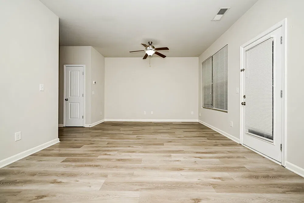 3 bed, 2.5 bath, 1440 sqft, $2,360 — Photo 4