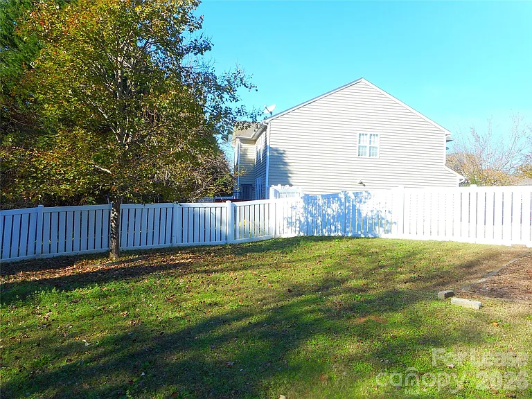 5722 El Campo Ct — Photo 6