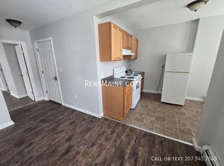62 3rd St APT 3, Bangor, ME 04401