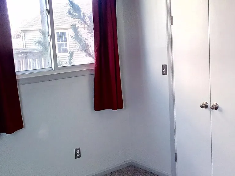 244 Portview Ave #4 — Photo 11
