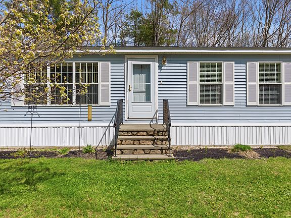3rd image of 4 Arundel Avenue