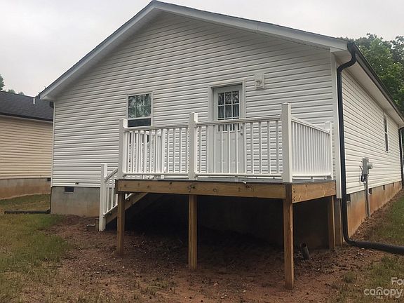 2nd image of 1406 Southridge St #4