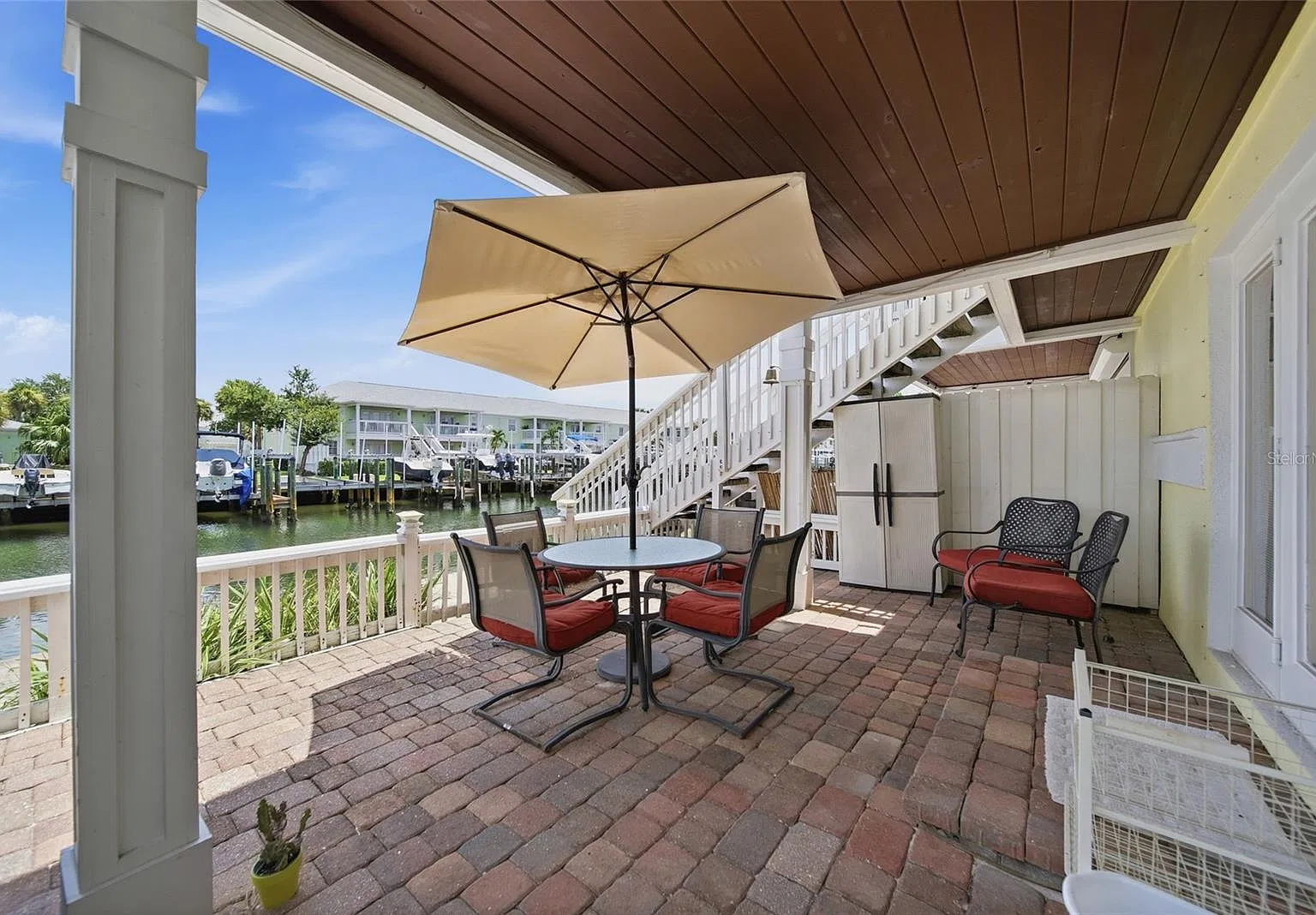 1 bed, 1.0 bath, 562 sqft, $1,900 — Photo 3