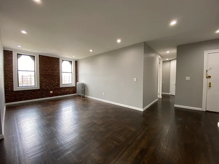 917 Ogden Ave #5AB — Photo 4