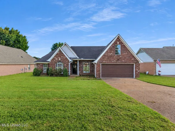 9158 Lakeside Dr, Olive Branch, MS 38654