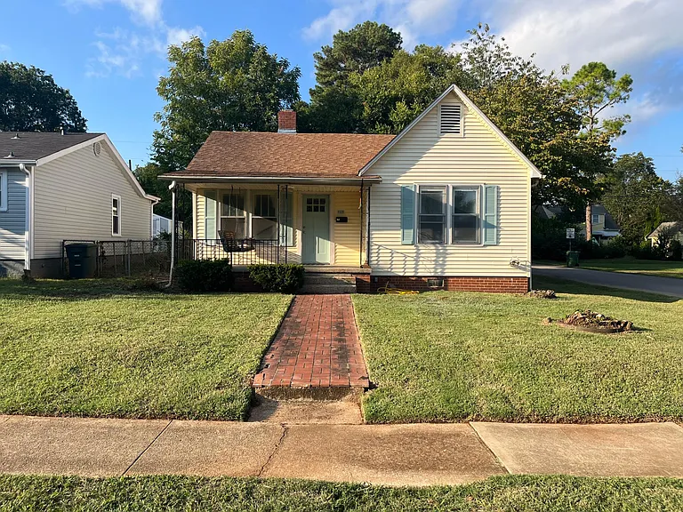 1123 Pratt Ave NE — Photo 2