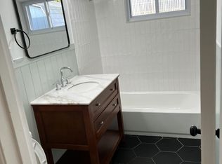 3925 Arcadia Rd, Alexandria, VA 22312