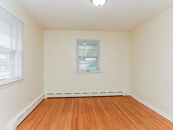 5th image of 1403 Highland Ave #2