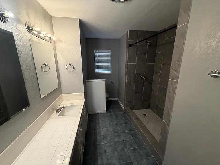 609 S Plains Park Dr — Photo 6