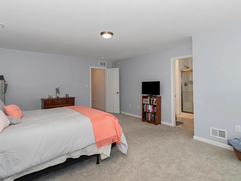 4110 Orrs Town Ct — Photo 14