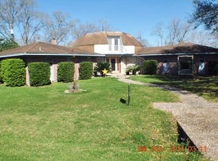 276 San Bernard St, Bay City, TX 77414