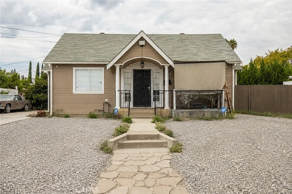 2 bed, 1000 sqft, $3,000 — Photo 1