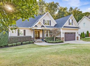 5333 Serene Forest Dr, Apex, NC 27539