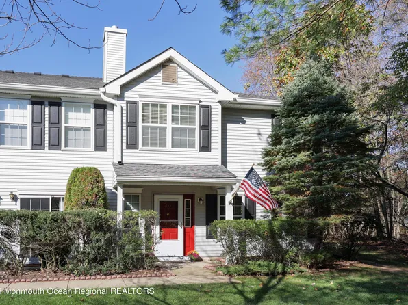 977 Lily Court, Morganville, NJ 07751