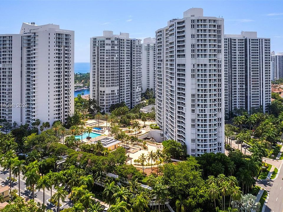1st image of 21205 Yacht Club Dr APT 2810