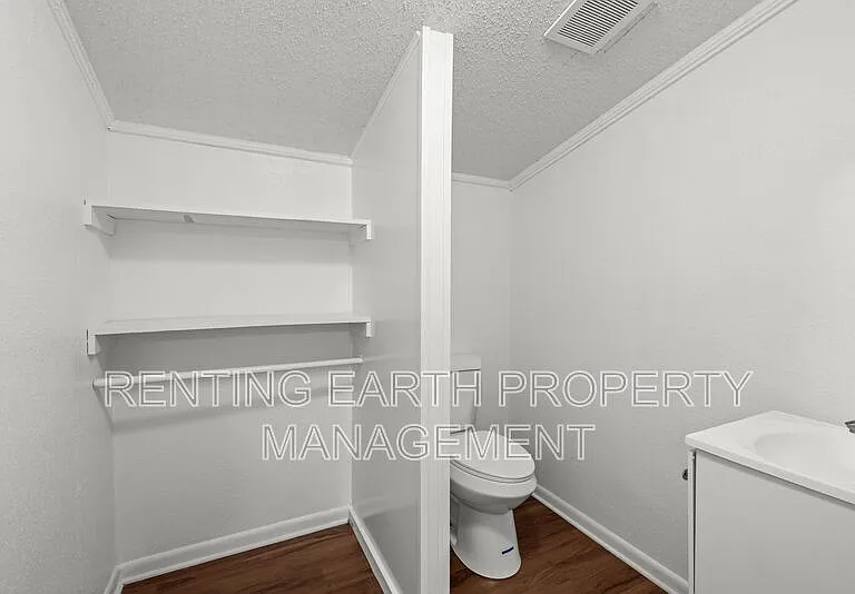 2113 Rambow Ave SW — Photo 12