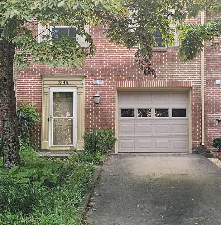 9346 McCarthy Woods Ct