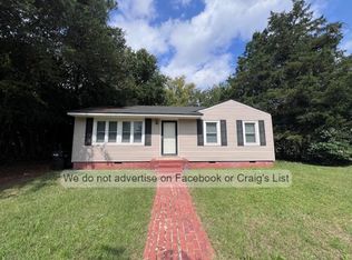 5306 Walnut Dr, Fayetteville, NC 28304