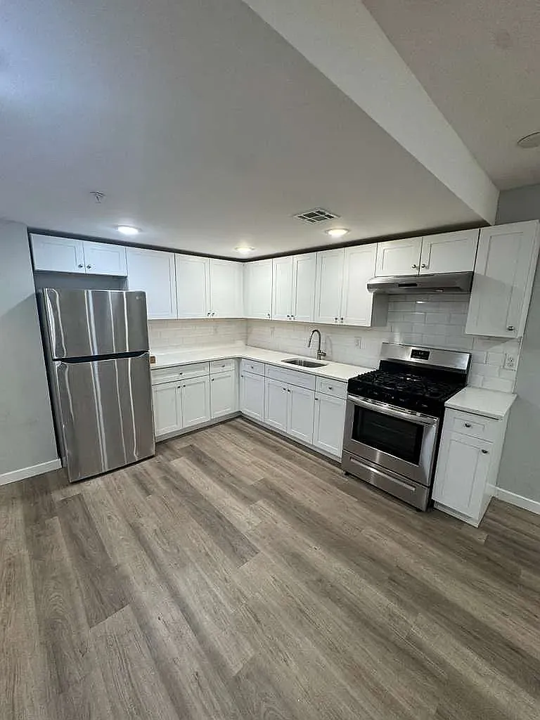 2 bed, $1,800 — Photo 2