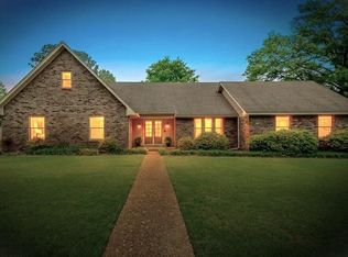 1551 Cordova Rd, Germantown, TN 38138