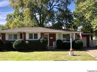 20 Monica Ct, Grandview, IL 62702