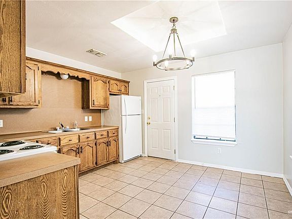 4th image of 1904 Aruba Dr APT C