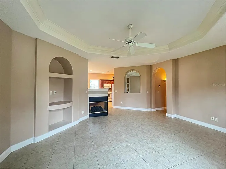 20 Woodfield Dr — Photo 3
