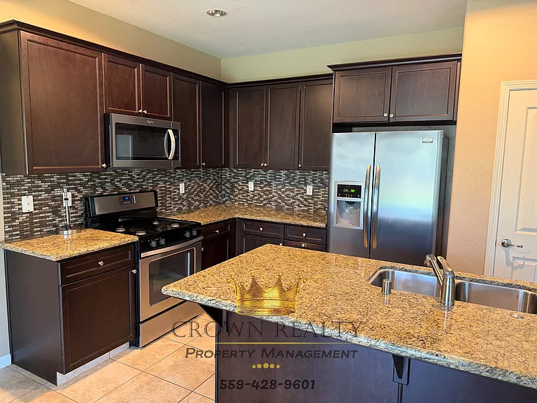 6414 W Perez Ave — Photo 5