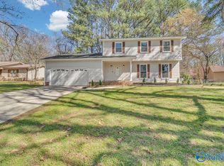 10303 Melanie Dr SE, Huntsville, AL 35803