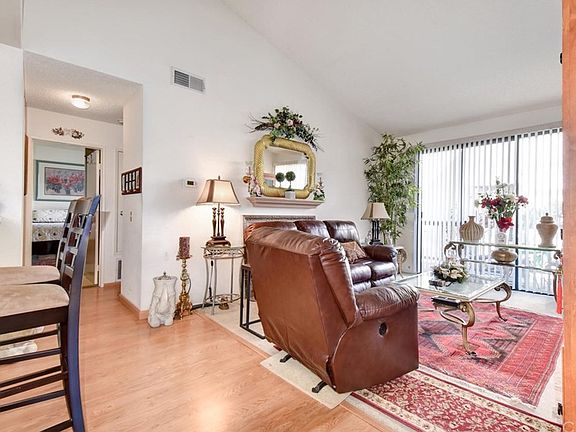 4th image of 10641 Lakeside Dr S #256