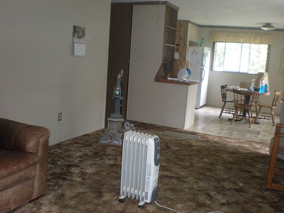 2nd image of 6143A Prichard Creek St