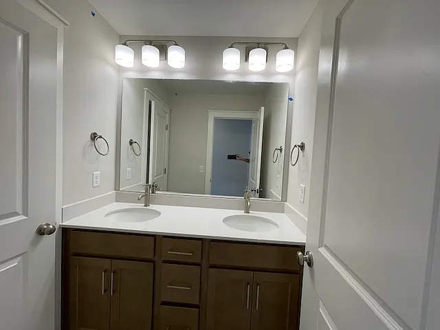 3526 Madrid Way — Photo 8