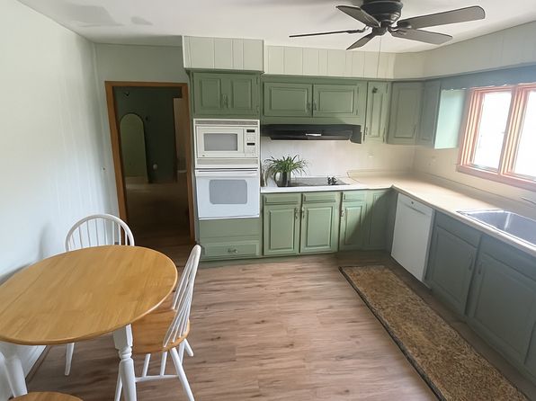 610 Pawling Ave #2