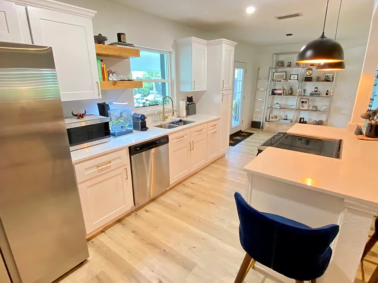 13949 Dominica Dr — Photo 5