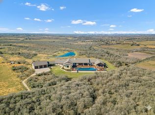 1335 N Gable Rd, Saint Hedwig, TX 78152